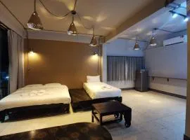 MonkeyArt Hotel&Cafe