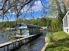 Hausboot vom Feinsten，位于柏林的船屋