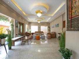 Hotel Samye - Best Hotel In Thimphu，位于廷布Paro Airport - PBH附近的酒店