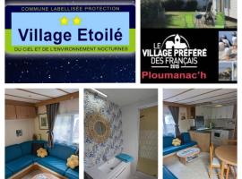 Grand Mobilhome 4 pers 2025 - Granit Rose - Piscine，位于Kermaria-Sulard的酒店