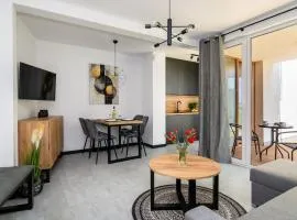 ENKLAWA Apartamenty Piamola, z basenem oraz strefą zabaw dla dzieci