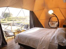 glamping en el viñedo，位于Monte Comán的豪华帐篷