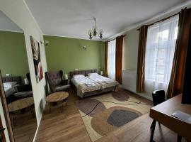 Willa Zachęta Guesthouse&Coffee，位于切霍齐内克的酒店