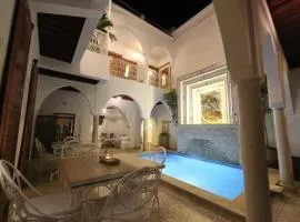 Riad Oum h&N