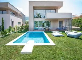 Thrilling Thasos Villa | Villa Morris | 4 Bedrooms | Private Outdoor Swimming Pool Surrounded by a Spacious Private Garden | Furnished Balcony and Terrace | Rachoni, Skala Rachoniou