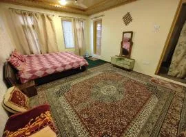 2 BHK Apartment in Srinagar