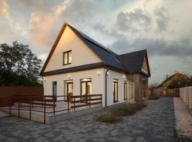Silver Cottage，位于Máriapócs的酒店