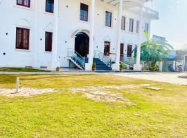 Hotel Sukoon Bharatgarh，位于Rūpnagar的酒店
