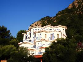 Lavanta Butik Otel Turunc，位于图兰克的带停车场的酒店