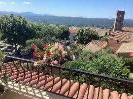 Hauts de st pierre belle terrasse，位于法扬斯的酒店