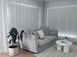 The Minnie on Prince- Central & stylish