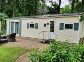 Gezellig 6-Persoons Chalet met Sfeervolle Tuin