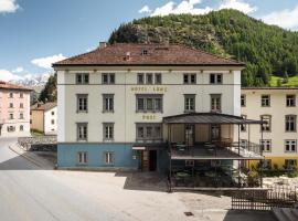 Post Hotel Löwe Mulegns，位于Mühlen的酒店