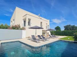 Apartments with Pool Casa Bianca，位于Matohanci的酒店