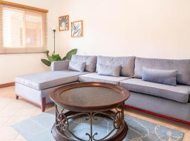 Secluded Garden Paradise Condo @Los Sueños，位于赫拉多拉的酒店