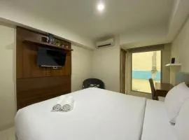 New and Homey Studio Apartment at Warhol (W/R) Residence By Travelio