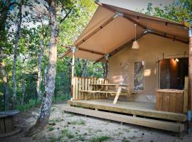 Camping le Colorado，位于吕斯特勒的酒店