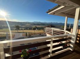 Loft des Milans, petit nid douillet perché sur la campagne，位于Ecublens的酒店