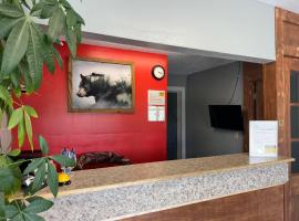 Economy Inn，位于克罗斯维尔的酒店
