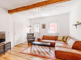 Am Weissen Turm，位于库姆巴赫的酒店