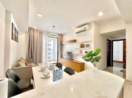 Golden Apartment- In Central-Balcony-All NEW，位于胡志明市的度假村