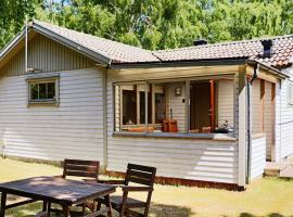 Holiday home Skummeslövsstrand，位于Skummeslövsstrand的酒店