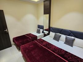 HOTEL DEV BHOOMI -Ujjain，位于乌贾因的酒店