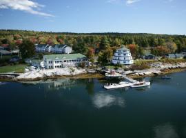 Sebasco Harbor Resort & Golf Club，位于Sebasco Estates的酒店