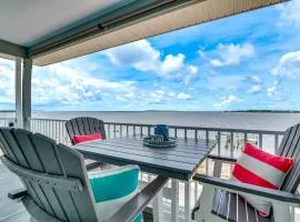 Steps to Beach Waterfront Cedar Key Home!