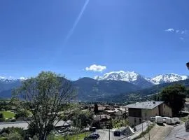 Vue Mont-Blanc aux pieds des pistes - location cozy pour 2 personnes