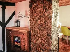 1 Bedroom Cozy Apartment In Puszczykowo