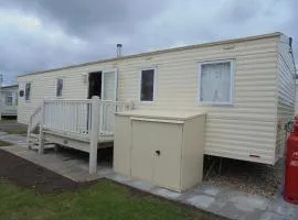 Kingfisher Horizon III 8 Berth Close to site entrance