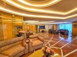 Presidential Penthouse Vintage Italian Elegance