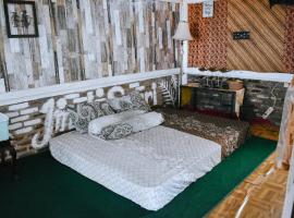 Imah Seuri by Kaya Rooms，位于Tutugan的酒店