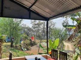 Lake Lovers Cafe & Homestay