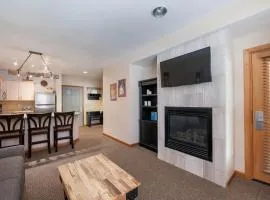 Premium Unit 1108 - One Bedroom - Zephyr Mountain Lodge condo