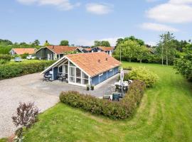 Lovely Home In Middelfart With Kitchen，位于米泽尔法特的酒店