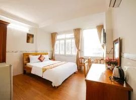 Diamond Hotel CMT8 - Gần Ẩm Thực Đêm Sài Gòn