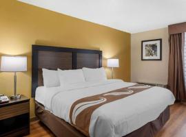 QUALITY Inn & SUITES，位于罗斯格伦的酒店