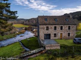 Le moulin de jeannou，位于Les Bessons的酒店