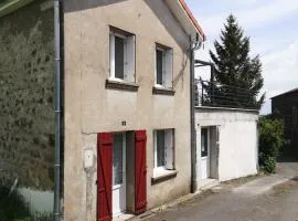 Maison confortable a Vergezac avec terrasse