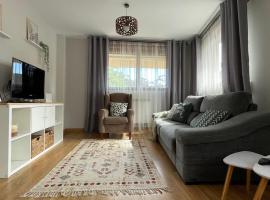 Apartamento Villa de Cartes，位于Cartes的酒店