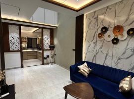 Andaz Premium luxe Villa - By Hyphn，位于印多尔的酒店