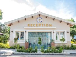 Villaggio Camping Le Ninfe del Mare，位于帕利努罗的酒店