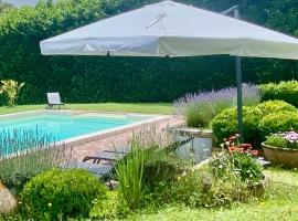 la Roussarie en Périgord，位于查姆帕奈克蒂波蒂亚的酒店