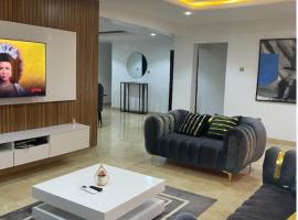 HOME-AWAY APARTMENTs，位于拉各斯的酒店