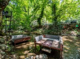 Yörük Park Pansiyon，位于凯麦尔的酒店