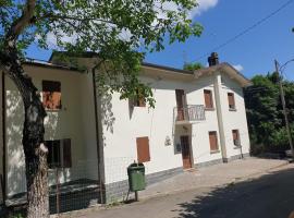 Locanda In Montagna Da Emili&Gabriel，位于利扎诺-因贝尔韦代雷的酒店