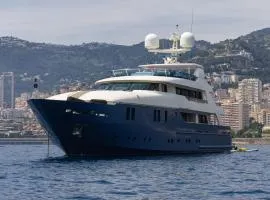 Yacht iRama Cannes