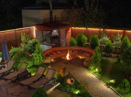 Boutique Hotel Kviria，位于泰拉维的酒店